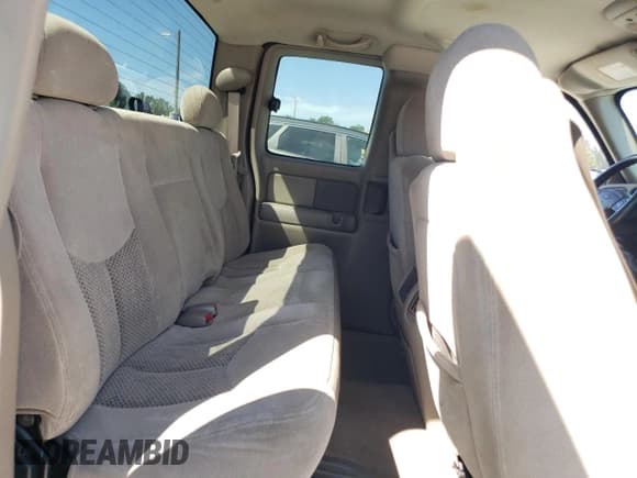 ✅ 2004 Chevrolet Silverado 1500 LS • VIN: 2GCEC19T341275923 • Лот: 70337044. Опубликован ранее на Copart с пробегом 195 195 миль. Бесплатный доступ к архиву аукционных продаж из США и подробный отчёт об истории автомобиля на DreamBid. Изображение 10.