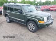✅ 2006 Jeep Commander Limited • VIN: 1J8HG58266C314494 • Lot: 42272830. Wystawiony na IAAI z przebiegiem 185 049 mil. Bezpłatny archiwum sprzedaży aukcyjnych z USA i szczegółowy raport historii pojazdu na DreamBid. Zdjęcie 1.