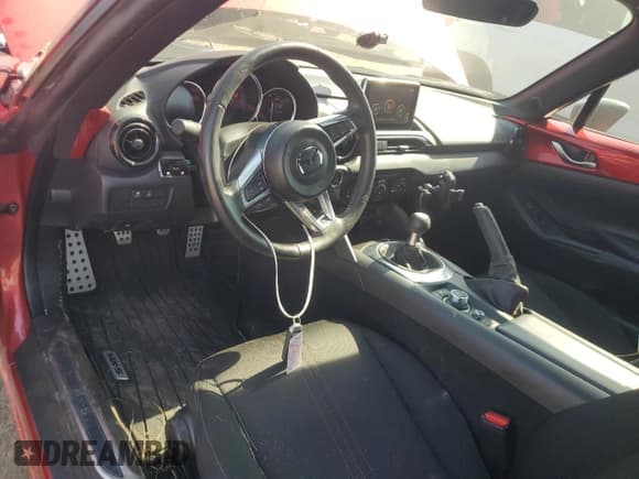 ✅ 2016 Mazda MX-5 Miata Club • VIN: JM1NDAC76G0118413 • Lot: 80376235. Wystawiony na Copart z przebiegiem 20 711 mil. Bezpłatny archiwum sprzedaży aukcyjnych z USA i szczegółowy raport historii pojazdu na DreamBid. Zdjęcie 8.