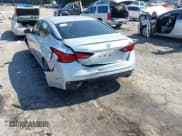 ✅ 2021 Nissan Altima SR • VIN: 1N4BL4CV6MN364579 • Lot: 42801448. Wystawiony na IAAI z przebiegiem 104 460 mil. Bezpłatny archiwum sprzedaży aukcyjnych z USA i szczegółowy raport historii pojazdu na DreamBid. Zdjęcie 3.