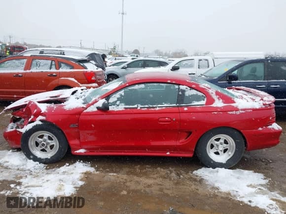 ✅ 1994 Ford Mustang GT • VIN: 1FALP42TXRF204134 • Лот: 43655206. Опубликован ранее на IAAI с пробегом 68 597 миль. Бесплатный доступ к архиву аукционных продаж из США и подробный отчёт об истории автомобиля на DreamBid. Изображение 14.
