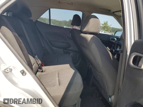 2022 Hyundai Venue SE with VIN KMHRB8A36NU200062, listed as a Copart auction lot 70678224 with 61,806 mi miles and Salvage title. Bid and sale history available at DreamBid. Image 11.