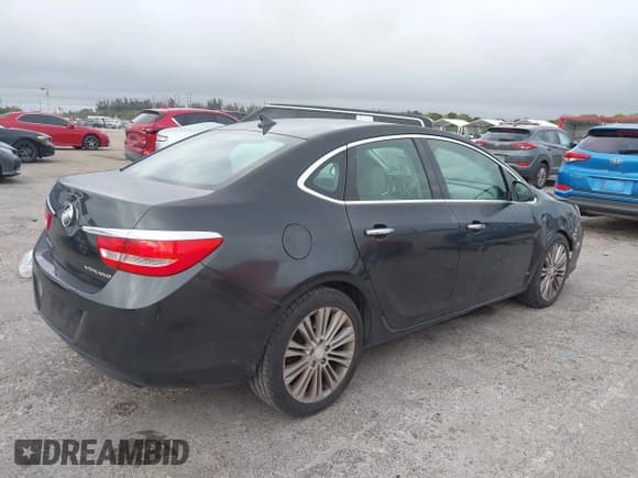 ✅ 2014 Buick Verano • VIN: 1G4PP5SK3E4178146 • Lot: 41628973. Wystawiony na IAAI z przebiegiem 196 700 mil. Bezpłatny archiwum sprzedaży aukcyjnych z USA i szczegółowy raport historii pojazdu na DreamBid. Zdjęcie 4.