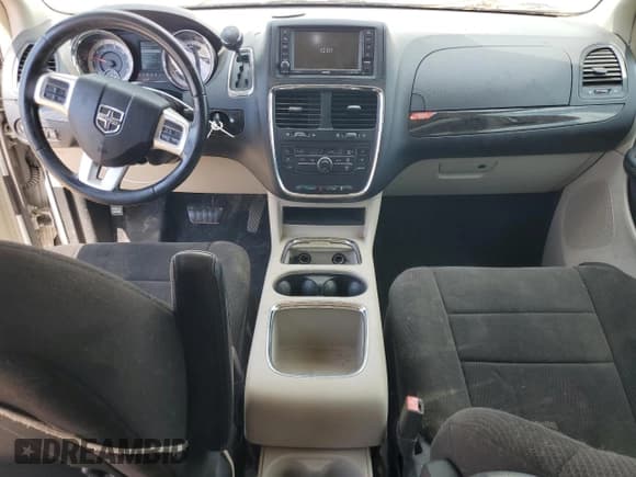 ✅ 2012 Dodge Grand Caravan Crew • VIN: 2C4RDGDG9CR192427 • Lot: 69618655. Wystawiony na Copart z przebiegiem 182 913 mil. Bezpłatny archiwum sprzedaży aukcyjnych z USA i szczegółowy raport historii pojazdu na DreamBid. Zdjęcie 8.