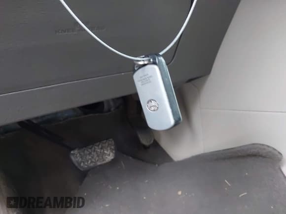 ✅ 2011 Toyota Sienna XLE • VIN: 5TDDK3DC9BS012780 • Lot: 42697010. Wystawiony na IAAI z przebiegiem 239 390 mil. Bezpłatny archiwum sprzedaży aukcyjnych z USA i szczegółowy raport historii pojazdu na DreamBid. Zdjęcie 11.