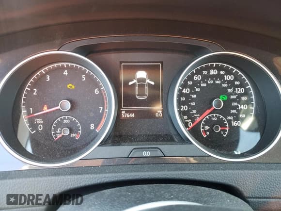 ✅ 2020 Volkswagen Golf TSI • VIN: 3VWG57AU7LM005527 • Lot: 93115685. Wystawiony na Copart z przebiegiem 57 644 mil. Bezpłatny archiwum sprzedaży aukcyjnych z USA i szczegółowy raport historii pojazdu na DreamBid. Zdjęcie 9.