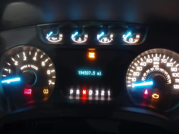 ✅ 2013 Ford F-150 XL • VIN: 1FTMF1CM3DKE88360 • Lot: 43791329. Wystawiony na IAAI z przebiegiem 194 507 mil. Bezpłatny archiwum sprzedaży aukcyjnych z USA i szczegółowy raport historii pojazdu na DreamBid. Zdjęcie 7.