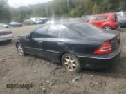 ✅ 2001 Mercedes-Benz C 230/260/280/320 • VIN: WDBRF61J71F072892 • Лот: 85146495. Опубликован ранее на Copart с пробегом Не указан. Бесплатный доступ к архиву аукционных продаж из США и подробный отчёт об истории автомобиля на DreamBid. Изображение 2.