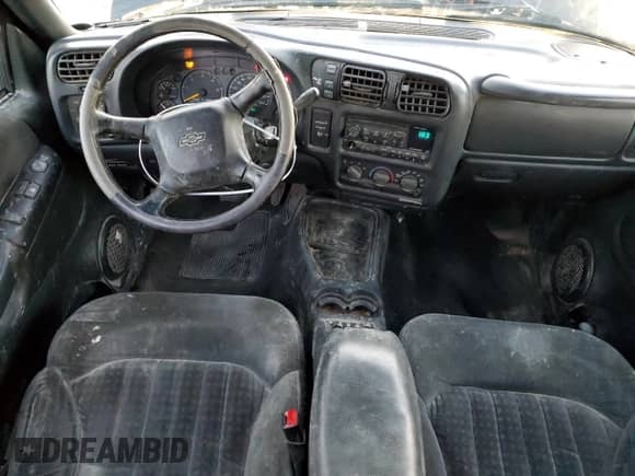 2001 Chevrolet S-10 LS ZR2 с VIN 1GCCT19W718161384, выставлен на аукционе Copart как лот 84834104 с пробегом 288 874 миль миль и Списание • Salvage title. История ставок и продаж доступна на DreamBid. Изображение 8.