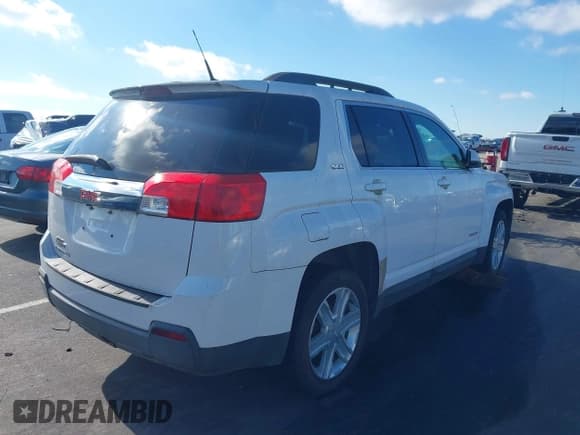 ✅ 2010 GMC Terrain SLE-2 • VIN: 2CTALDEW3A6249695 • Lot: 43847413. Wystawiony na IAAI z przebiegiem 109 652 mil. Bezpłatny archiwum sprzedaży aukcyjnych z USA i szczegółowy raport historii pojazdu na DreamBid. Zdjęcie 4.