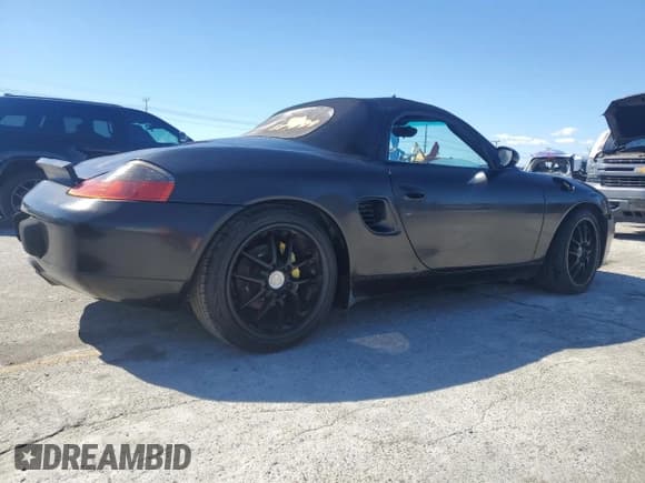 ✅ 2000 Porsche Boxster • VIN: WP0CA2984YU621793 • Lot: 86553355. Wystawiony na Copart z przebiegiem 127 778 mil. Bezpłatny archiwum sprzedaży aukcyjnych z USA i szczegółowy raport historii pojazdu na DreamBid. Zdjęcie 3.