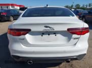 ✅ 2020 Jaguar XE S • VIN: SAJAJ4FX5LCP60054 • Lot: 43345011. Wystawiony na IAAI z przebiegiem 89 470 mil. Bezpłatny archiwum sprzedaży aukcyjnych z USA i szczegółowy raport historii pojazdu na DreamBid. Zdjęcie 17.