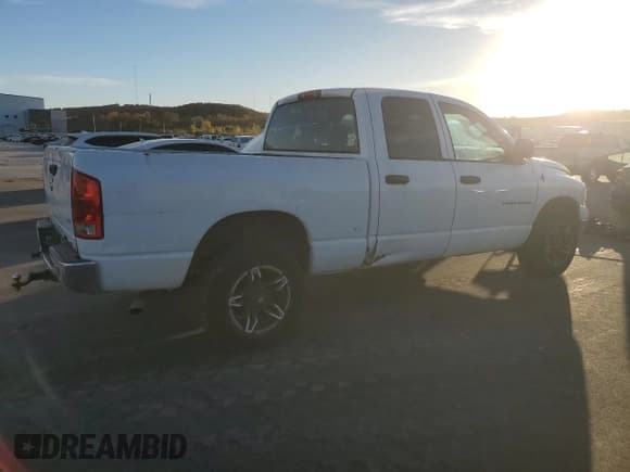 ✅ 2005 Dodge 1500 SLT • VIN: 1D7HA18N35S355610 • Lot: 92635345. Listed on Copart with 275,560 mi. Free auction sales archive from the USA and detailed vehicle history report at DreamBid. Image 3.