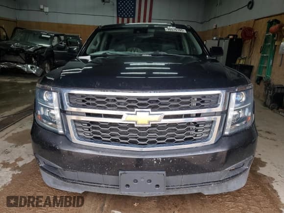 ✅ 2016 Chevrolet Suburban LT • VIN: 1GNSKHKC2GR205471 • Lot: 90576105. Wystawiony na Copart z przebiegiem 163 677 mil. Bezpłatny archiwum sprzedaży aukcyjnych z USA i szczegółowy raport historii pojazdu na DreamBid. Zdjęcie 5.