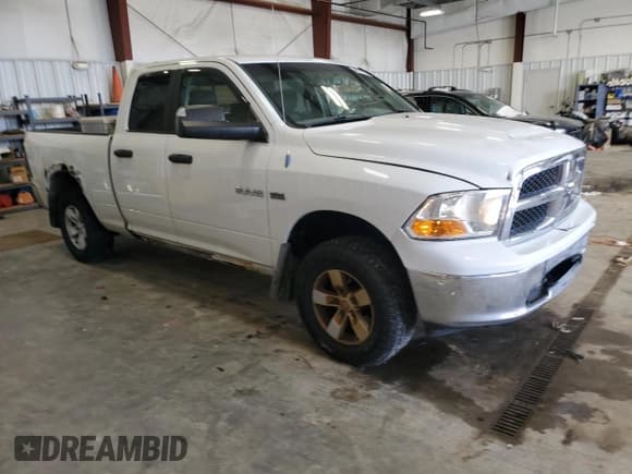 ✅ 2010 Dodge 1500 SLT • VIN: 1D7RV1GT1AS236358 • Lot: 49981195. Wystawiony na Copart z przebiegiem 240 483 mil. Bezpłatny archiwum sprzedaży aukcyjnych z USA i szczegółowy raport historii pojazdu na DreamBid. Zdjęcie 4.