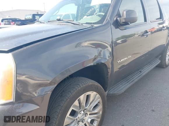 ✅ 2010 GMC Yukon XL SLT • VIN: 1GKUKKE33AR171451 • Lot: 42546226. Wystawiony na IAAI z przebiegiem Nie podano. Bezpłatny archiwum sprzedaży aukcyjnych z USA i szczegółowy raport historii pojazdu na DreamBid. Zdjęcie 6.