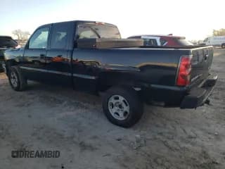 ✅ 2004 Chevrolet Silverado 1500 LS • VIN: 1GCEC19T84E397157 • Лот: 77083954. Опубликован ранее на Copart с пробегом 171 145 миль. Бесплатный доступ к архиву аукционных продаж из США и подробный отчёт об истории автомобиля на DreamBid. Изображение 2.