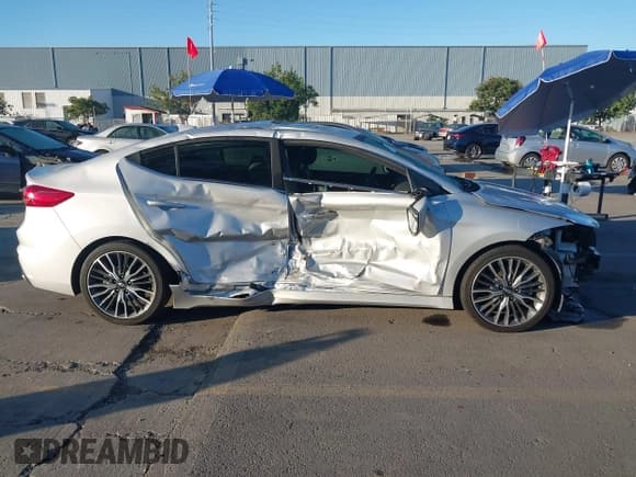 ✅ 2018 Hyundai Elantra Sport • VIN: KMHD04LB0JU588798 • Lot: 43463613. Listed on IAAI with 75,034 mi. Free auction sales archive from the USA and detailed vehicle history report at DreamBid. Image 14.