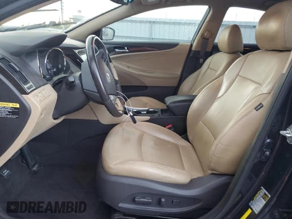 ✅ 2013 Hyundai Sonata SE • VIN: 5NPEC4AC7DH597864 • Lot: 71819084. Listed on Copart with 148,865 mi. Free auction sales archive from the USA and detailed vehicle history report at DreamBid. Image 7.