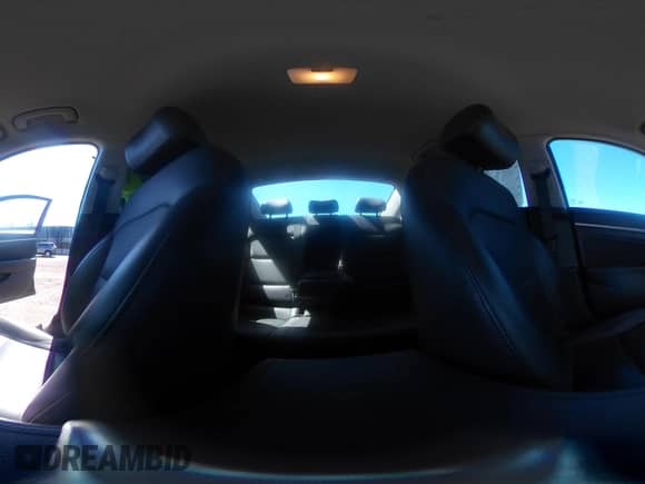 2017 Hyundai Elantra Limited с VIN KMHD84LF5HU354985, выставлен на аукционе IAAI как лот 41893912 с пробегом 74 911 миль миль и . История ставок и продаж доступна на DreamBid. Изображение 19.