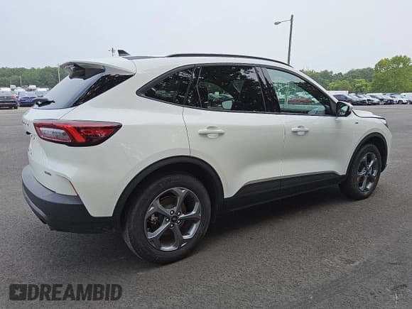 ✅ 2025 Ford Escape ST-Line Select • VIN: 1FMCU9NZ2SUA61421 • Lot: 67124225. Listed on Copart with 13,914 mi. Free auction sales archive from the USA and detailed vehicle history report at DreamBid. Image 3.