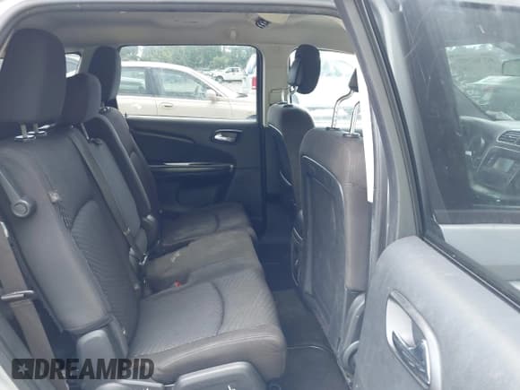 ✅ 2017 Dodge Journey SXT • VIN: 3C4PDDBG3HT618366 • Lot: 42762985. Wystawiony na IAAI z przebiegiem 209 240 mil. Bezpłatny archiwum sprzedaży aukcyjnych z USA i szczegółowy raport historii pojazdu na DreamBid. Zdjęcie 8.