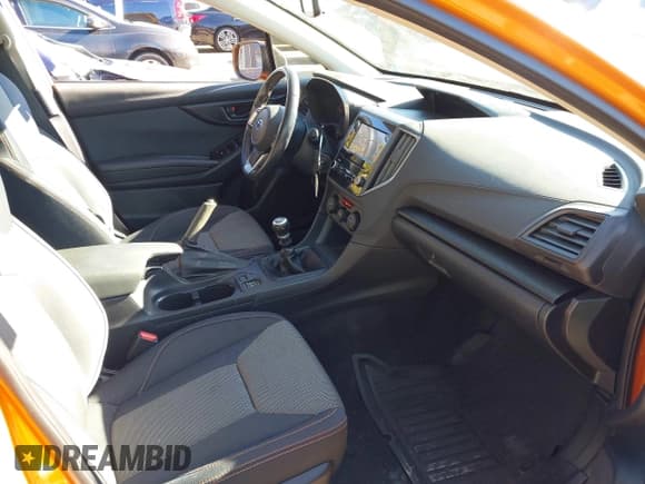 ✅ 2019 Subaru Crosstrek Premium • VIN: JF2GTACC6K9299074 • Lot: 41292090. Wystawiony na IAAI z przebiegiem 57 927 mil. Bezpłatny archiwum sprzedaży aukcyjnych z USA i szczegółowy raport historii pojazdu na DreamBid. Zdjęcie 5.