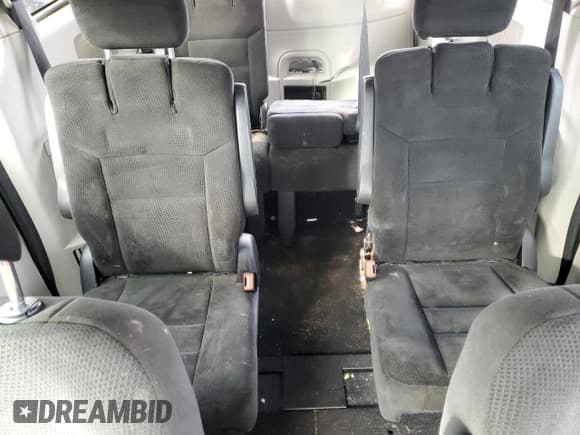 ✅ 2016 Dodge Grand Caravan SE • VIN: 2C4RDGBG7GR220783 • Lot: 82287795. Wystawiony na Copart z przebiegiem Nie podano. Bezpłatny archiwum sprzedaży aukcyjnych z USA i szczegółowy raport historii pojazdu na DreamBid. Zdjęcie 10.