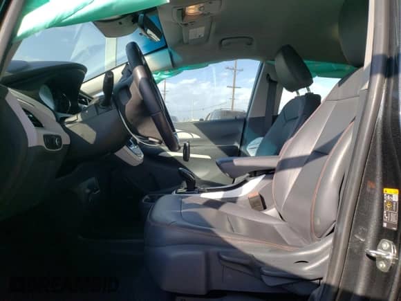 2020 Chevrolet Bolt EV Premier z VIN 1G1FZ6S02L4142419, wystawiony jako Copart lot #75549033 z przebiegiem 32 365 mil mil oraz . Historia ofert i sprzedaży dostępna na DreamBid. Obrazek 7.