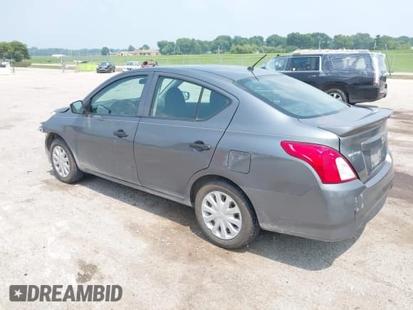 ✅ 2016 Nissan Versa SV • VIN: 3N1CN7APXGL877632 • Lot: 42893647. Wystawiony na IAAI z przebiegiem 139 139 mil. Bezpłatny archiwum sprzedaży aukcyjnych z USA i szczegółowy raport historii pojazdu na DreamBid. Zdjęcie 3.