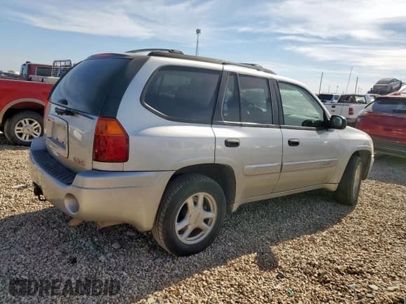 ✅ 2005 GMC Envoy SLE • VIN: 1GKDT13S552236932 • Лот: 91718815. Опубликован ранее на Copart с пробегом 195 941 миль. Бесплатный доступ к архиву аукционных продаж из США и подробный отчёт об истории автомобиля на DreamBid. Изображение 3.