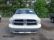 ✅ 2009 Dodge 1500 Laramie • VIN: 1D3HV13T49J526520 • Lot: 42199548. Wystawiony na IAAI z przebiegiem 149 113 mil. Bezpłatny archiwum sprzedaży aukcyjnych z USA i szczegółowy raport historii pojazdu na DreamBid. Zdjęcie 13.