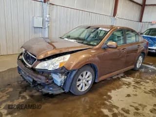 ✅ 2011 Subaru Legacy Premium • VIN: 4S3BMBC67B3255738 • Лот: 95273765. Опубликован ранее на Copart с пробегом 171 047 миль. Бесплатный доступ к архиву аукционных продаж из США и подробный отчёт об истории автомобиля на DreamBid. Изображение 1.