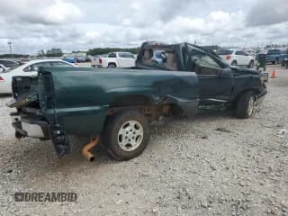 ✅ 2003 Chevrolet Silverado 1500 • VIN: 1GCEC14V73Z327567 • Лот: 71125144. Опубликован ранее на Copart с пробегом Не указан. Бесплатный доступ к архиву аукционных продаж из США и подробный отчёт об истории автомобиля на DreamBid. Изображение 3.