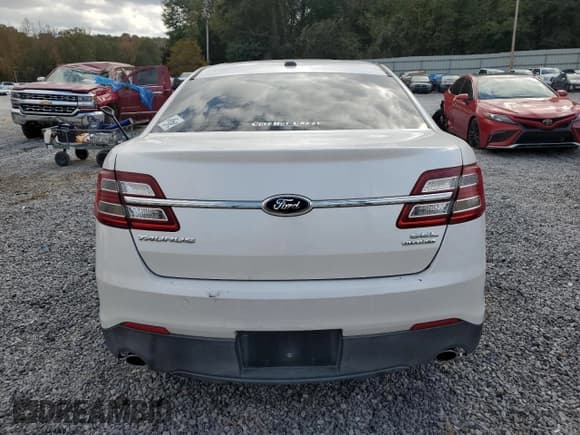 ✅ 2014 Ford Taurus SEL • VIN: 1FAHP2E85EG181674 • Lot: 91808235. Listed on Copart with 137,964 mi. Free auction sales archive from the USA and detailed vehicle history report at DreamBid. Image 6.