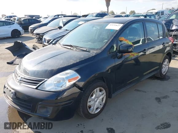✅ 2010 Nissan Versa S • VIN: 3N1BC1CP9AL375133 • Lot: 43193627. Listed on IAAI with 83,191 mi. Free auction sales archive from the USA and detailed vehicle history report at DreamBid. Image 2.