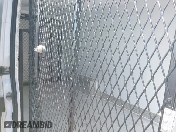 ✅ 2022 Ram ProMaster Cargo • VIN: 3C6MRVJG0NE137266 • Lot: 43007768. Wystawiony na IAAI z przebiegiem 111 178 mil. Bezpłatny archiwum sprzedaży aukcyjnych z USA i szczegółowy raport historii pojazdu na DreamBid. Zdjęcie 8.