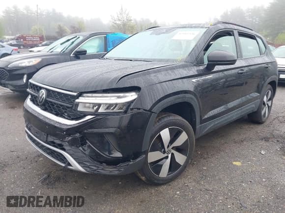 ✅ 2024 Volkswagen Taos S • VIN: 3VV8X7B28RM123143 • Lot: 42185336. Listed on IAAI with 5,147 mi. Free auction sales archive from the USA and detailed vehicle history report at DreamBid. Image 2.