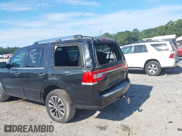 ✅ 2015 Lincoln Navigator • VIN: 5LMJJ2HT1FEJ02021 • Lot: 42613100. Listed on IAAI with 172,944 mi. Free auction sales archive from the USA and detailed vehicle history report at DreamBid. Image 6.