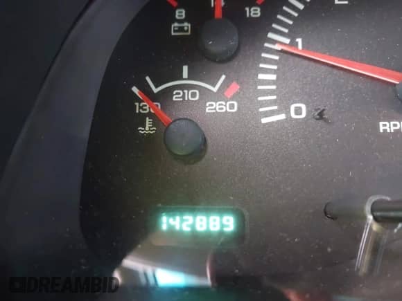 2000 Dodge Dakota z VIN 1B7FL26X1YS606389, wystawiony jako IAAI lot #42365620 z przebiegiem 142 889 mil mil oraz . Historia ofert i sprzedaży dostępna na DreamBid. Obrazek 7.