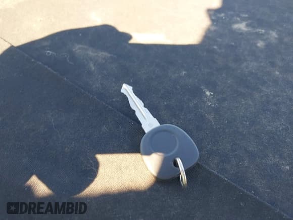 ✅ 2006 Pontiac Solstice • VIN: 1G2MB35BX6Y112570 • Лот: 43600669. Опубликован ранее на IAAI с пробегом 59 617 миль. Бесплатный доступ к архиву аукционных продаж из США и подробный отчёт об истории автомобиля на DreamBid. Изображение 11.