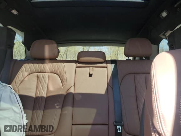 ✅ 2020 BMW X5 M50i • VIN: 5UXJU4C08L9C74270 • Лот: 54018725. Опубликован ранее на Copart с пробегом Не указан. Бесплатный доступ к архиву аукционных продаж из США и подробный отчёт об истории автомобиля на DreamBid. Изображение 10.