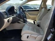 ✅ 2010 Volkswagen Jetta Limited Edition • VIN: 3VWAZ7AJXAM117641 • Lot: 62747675. Wystawiony na Copart z przebiegiem 174 407 mil. Bezpłatny archiwum sprzedaży aukcyjnych z USA i szczegółowy raport historii pojazdu na DreamBid. Zdjęcie 7.