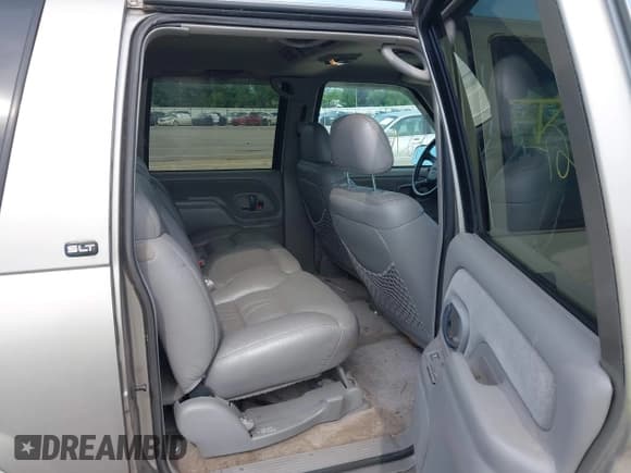 ✅ 1998 GMC Suburban • VIN: 1GKEC16R6WJ721634 • Лот: 42768735. Опубликован ранее на IAAI с пробегом 247 165 миль. Бесплатный доступ к архиву аукционных продаж из США и подробный отчёт об истории автомобиля на DreamBid. Изображение 8.