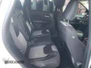 ✅ 2015 Jeep Cherokee Sport • VIN: 1C4PJLAB4FW721022 • Lot: 60163885. Wystawiony na Copart z przebiegiem 162 308 mil. Bezpłatny archiwum sprzedaży aukcyjnych z USA i szczegółowy raport historii pojazdu na DreamBid. Zdjęcie 11.