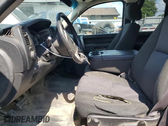 ✅ 2012 Chevrolet Silverado 2500HD LT • VIN: 1GC2KXCG3CZ145814 • Lot: 64484125. Wystawiony na Copart z przebiegiem 271 938 mil. Bezpłatny archiwum sprzedaży aukcyjnych z USA i szczegółowy raport historii pojazdu na DreamBid. Zdjęcie 7.