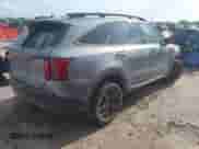 2022 Kia Sorento X-Line S z VIN 5XYRLDLC1NG105322, wystawiony jako IAAI lot #42316881 z przebiegiem Nie podano mil oraz . Historia ofert i sprzedaży dostępna na DreamBid. Obrazek 4.