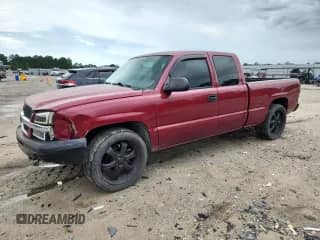 2004 Chevrolet Silverado 1500 LS z VIN 2GCEC19TX41297773, wystawiony jako Copart lot #64731395 z przebiegiem 296 160 mil mil oraz Szkoda całkowita • Salvage title. Historia ofert i sprzedaży dostępna na DreamBid. Obrazek 1.
