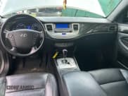 ✅ 2013 Hyundai Genesis 3.8L • VIN: KMHGC4DD7DU221101 • Lot: 92113105. Listed on Copart with 159,858 mi. Free auction sales archive from the USA and detailed vehicle history report at DreamBid. Image 9.