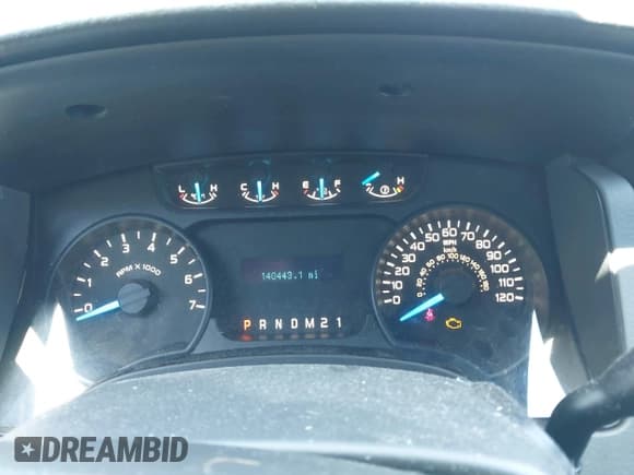 ✅ 2013 Ford F-150 XL • VIN: 1FTFX1EF8DFB07826 • Lot: 42187529. Wystawiony na IAAI z przebiegiem 140 443 mil. Bezpłatny archiwum sprzedaży aukcyjnych z USA i szczegółowy raport historii pojazdu na DreamBid. Zdjęcie 7.